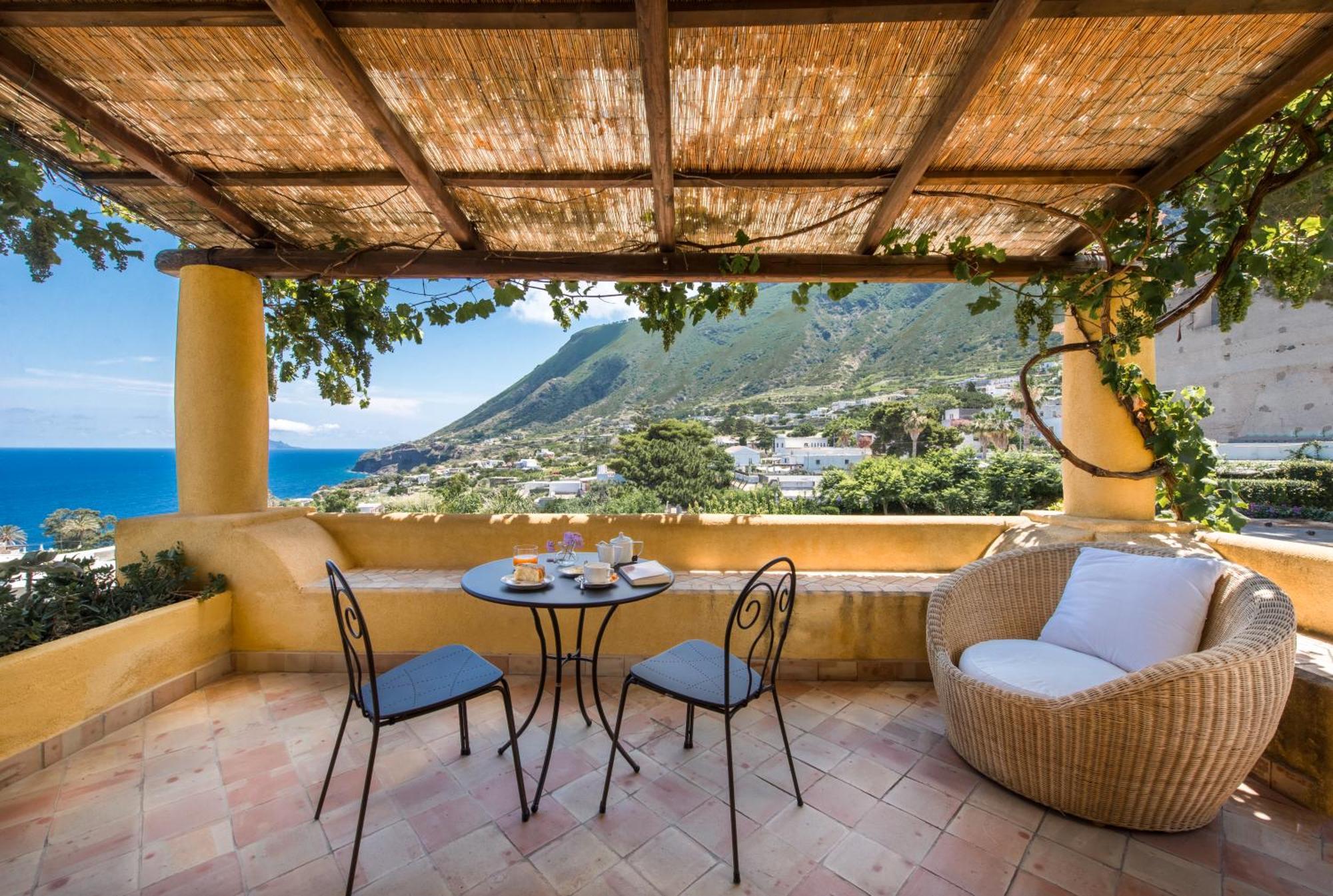 Hotel Ravesi Malfa  Εξωτερικό φωτογραφία